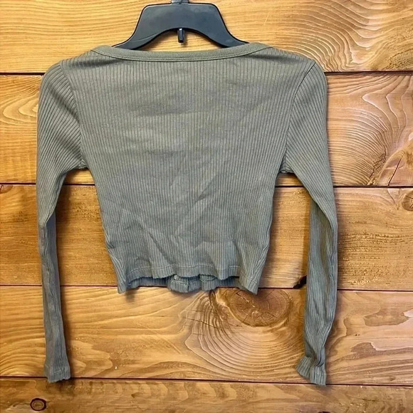 Uniqlo Womens Olive Green button up ribbed long sleeve cropped top XS cardigan - Picture 6 of 6